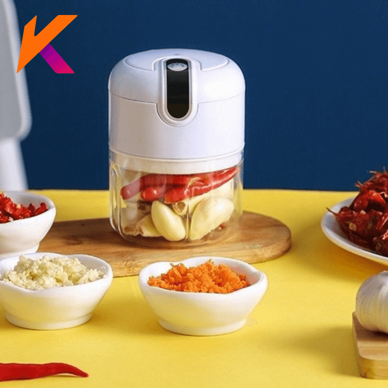 Mini Processador Elétrico de Alimentos Portátil 3 lâminas USB 250 ml Bivolt